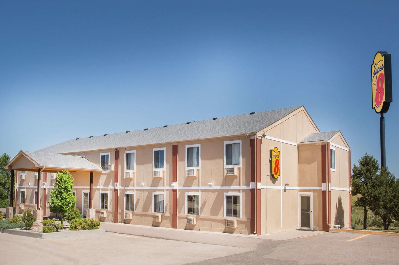 Super 8 By Wyndham Limon Hotel Luaran gambar