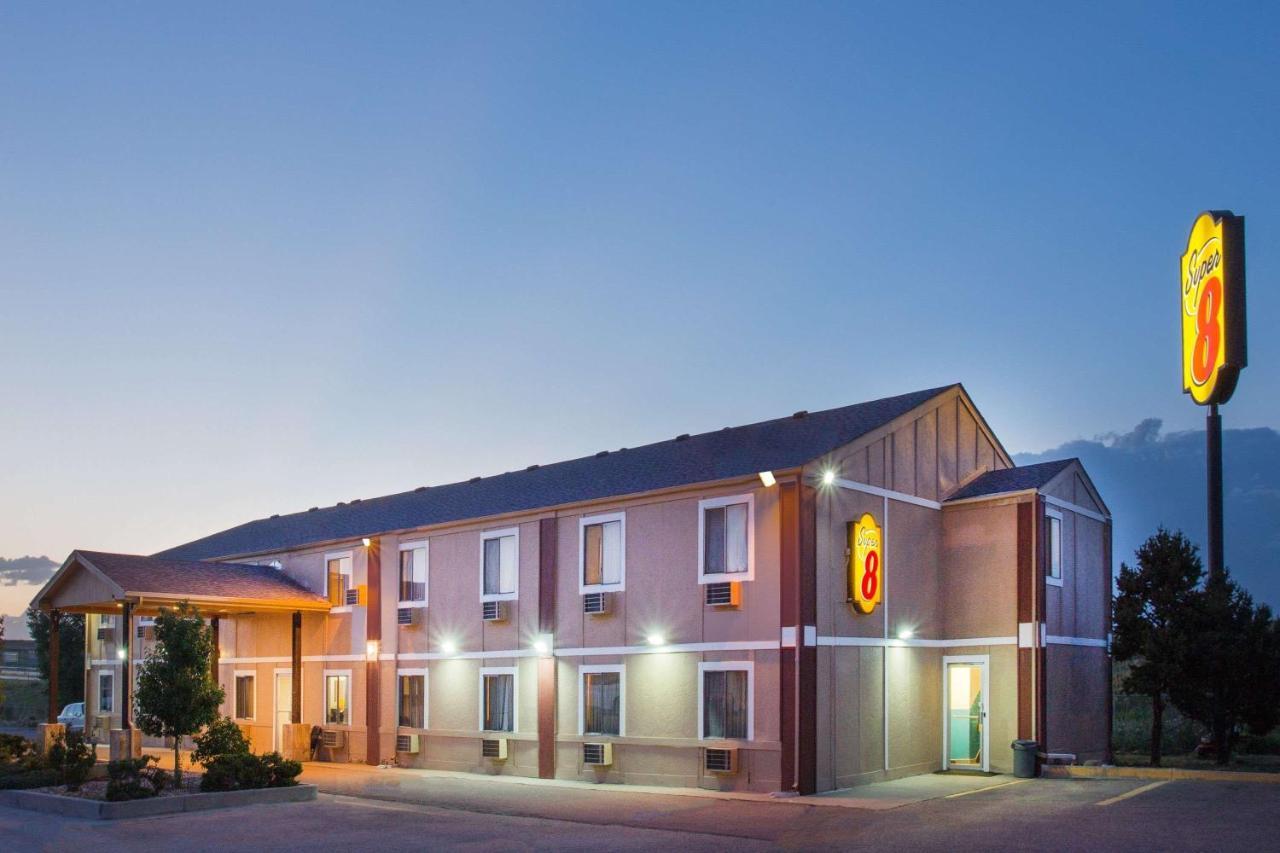 Super 8 By Wyndham Limon Hotel Luaran gambar